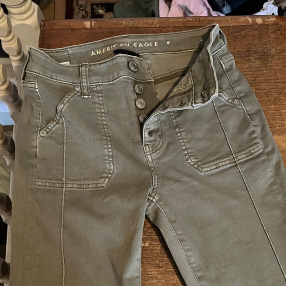 American Eagle O Nxt Level Stretch HR Skinny Utility Jeans Army Green, Size 4 - Picture 5 of 11